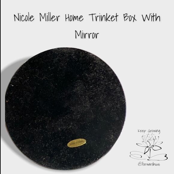 Nicole Miller Circular Trinket Box with Mirror - New with Tags - Picture 7 of 8